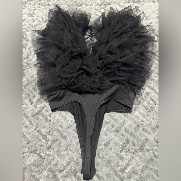 Black Ruffled Bodysuit - Picture 3 of 3